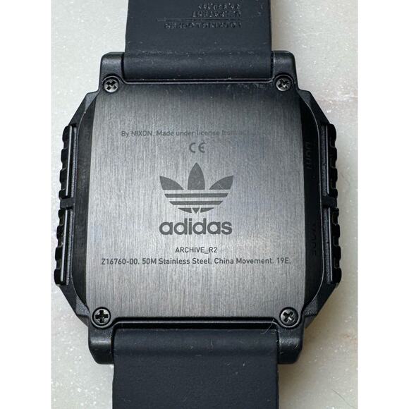 Adidas Men's Archive R2 Silicone And Black In Original Box - Picture 5 of 7